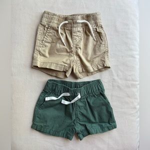 Baby Gap Infant Boy Shorts (set of 2- size 0-3 months)